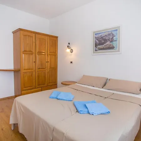 Comlex Maja In Tar Guest house