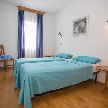 Comlex Maja In Tar 4* Tar-Vabriga